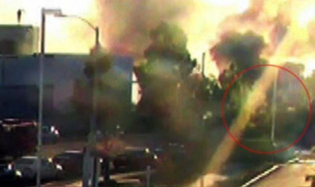 Βίντεο σοκ! Η στιγμή της σύγκρουσης και έκρηξης του αυτοκινήτου που επέβαινε ο Paul Walker!