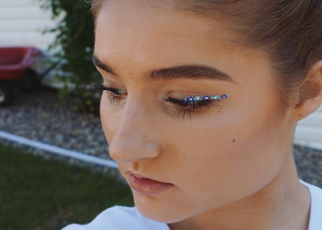 Floral eyeliner: ο εντελώς διαφορετικός τρόπος να βάλεις eyeliner την άνοιξη