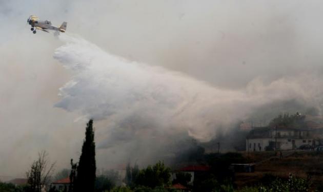 Πύρινα μέτωπα σε Μεγαλόπολη Αρκαδίας και Οινούσσες – Εκκενώνονται οικισμοί