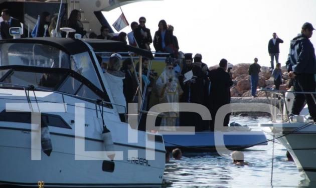 Θεοφάνεια στη Γλυφάδα: Και ο Δεσπότης ήταν στο κότερο! | tlife.gr Θεοφάνεια στη Γλυφάδα: Και ο Δεσπότης ήταν στο κότερο! | tlife.gr