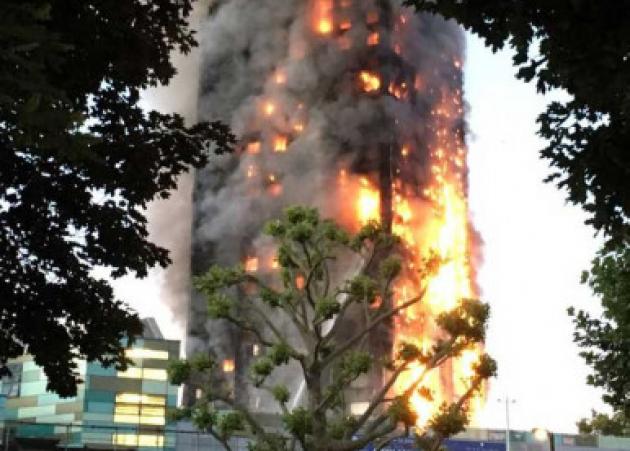 Φωτιά στο Λονδίνο – Ψάχνουν αγνοούμενους στα αποκαϊδια – Δεκάδες νεκροί – Τουλάχιστον 50 τραυματίες