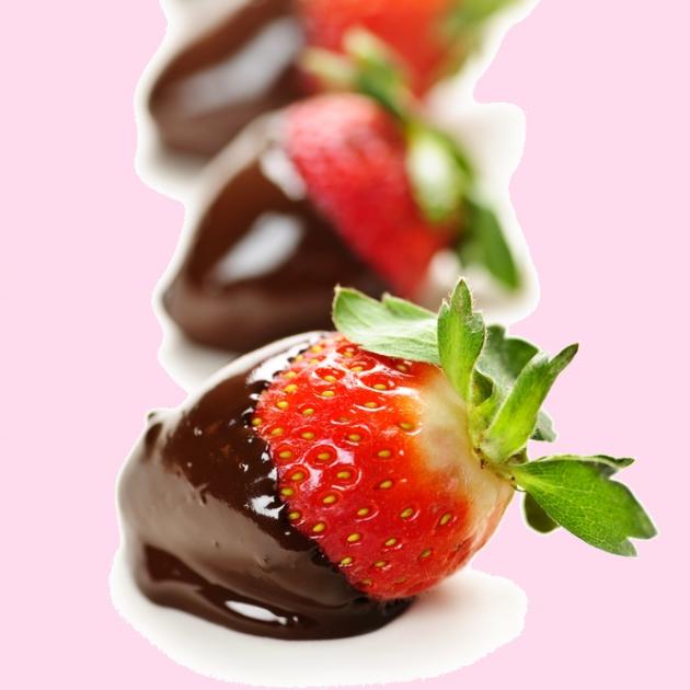 9 | Φράουλες βουτηγμένες στη σοκολάτα