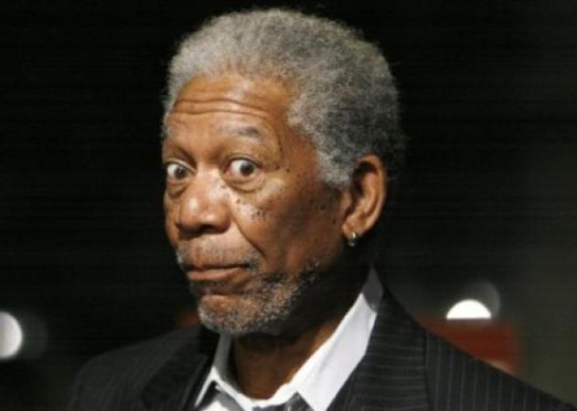 Τρόμος στον αέρα για τον Morgan Freeman!