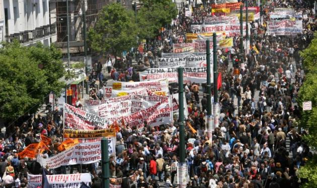 Σε κρίσιμη κατάσταση στο νοσοκομείο, ένας από τους διαδηλωτές.