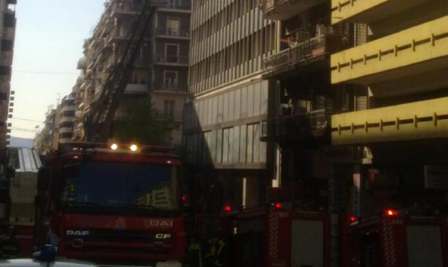 Μεγάλη πυρκαγιά σε ξενοδοχείο της Αθήνας – Απεγκλωβίστηκαν 6 άτομα
