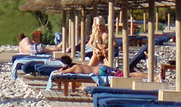 Οι διακοπές της Lady Gaga στην Ελλάδα και η φέτα! Δες φωτογραφίες.
