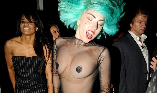 Η Lady Gaga δεν άφησε τίποτα για την φαντασία μας! Δες φωτογραφίες