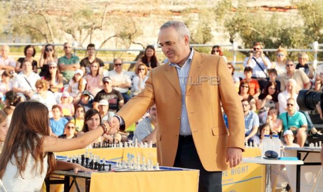 Στην Ελλάδα ο θρύλος στο σκάκι Garry Kasparov! Φωτογραφίες