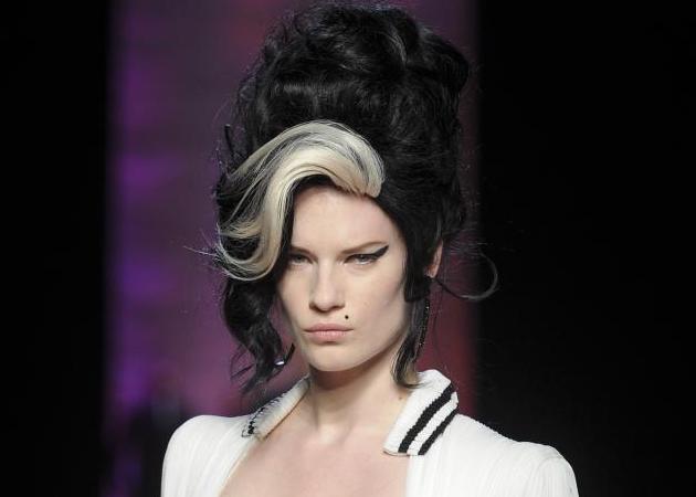 Ο Jean Paul Gaultier αφιερώνει το haute couture show του στην Amy Winehouse! Έχουμε photo!