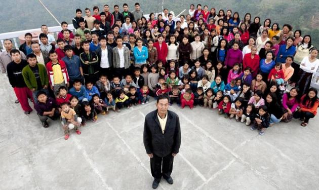 Η μεγαλύτερη οικογένεια στον κόσμο! Ο πατερ φαμίλιας έχει 39 γυναίκες και 94 παιδιά!