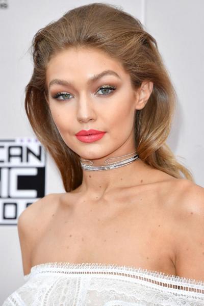 8 | Slicked-back hair trend: Gigi Hadid