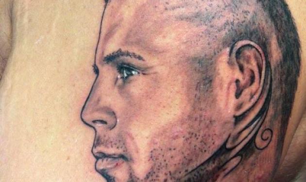 Φίλοι του Ν. Γιγουρτάκη έκαναν τατουάζ με το πρόσωπο του αδικοχαμένου φίλου τους!