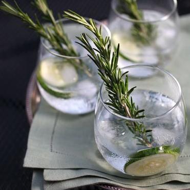 Gin and Tonic με αγγούρι