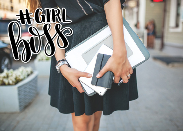 Girlboss! 7 πράγματα που έχουμε στα συρτάρια μας για να αντιμετωπίσουμε το άγχος των deadlines!
