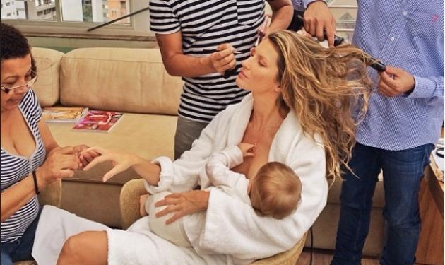 Στα βήματα της Gisele γνωστή ηθοποιός – Θηλάζει το μωρό της μπροστά στο φωτογραφικό φακό!