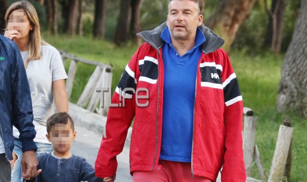 Γιώργος Λιάγκας: Βόλτα με τον μεγάλο του γιο! Φωτογραφίες