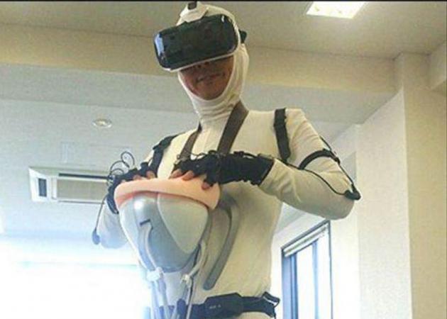 Δεν γίνονται αυτά… Ολόσωμη στολή για σεξ σε virtual reality! Βίντεο