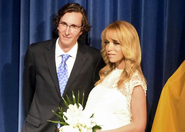 Νάντια Χαλαμανδάρη: Πήρε εξιτήριο από το μαιευτήριο με το γιο της! Βίντεο