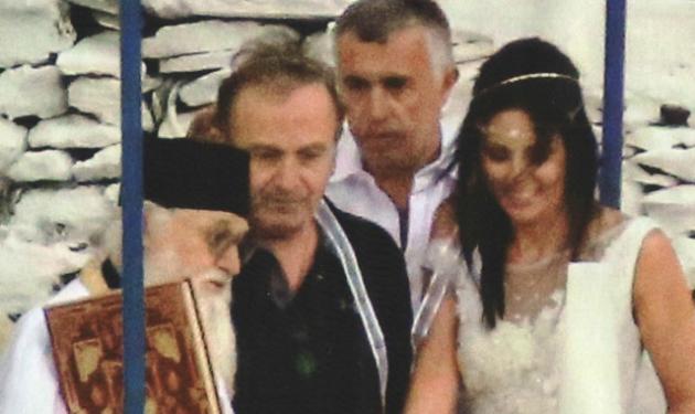 Σταμάτης Γονίδης: Οι πρώτες φωτογραφίες από το μυστικό γάμο του στην Κύθνο!