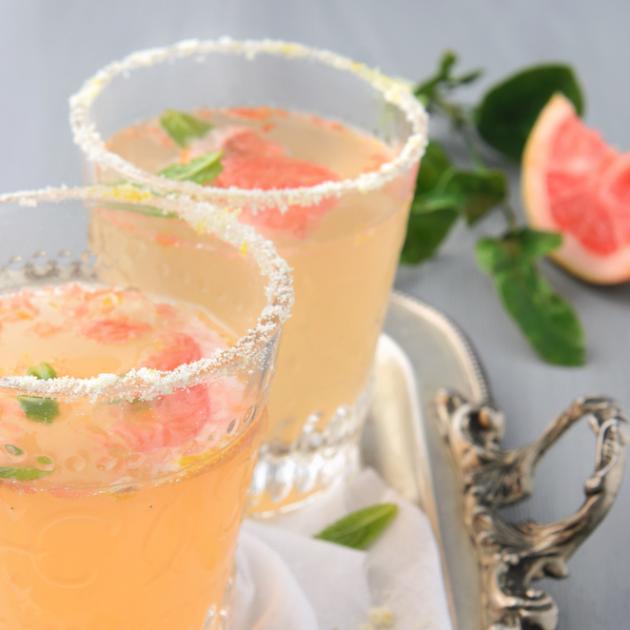 2 | Grapefruit Ginger Spritzer