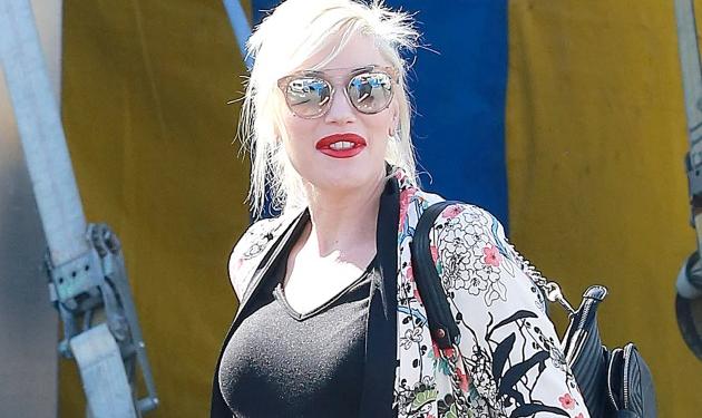 Gwen Stefani: Αποκάλυψε το φύλο του μωρού της και μας δείχνει τη φουσκωμένη κοιλίτσα της!