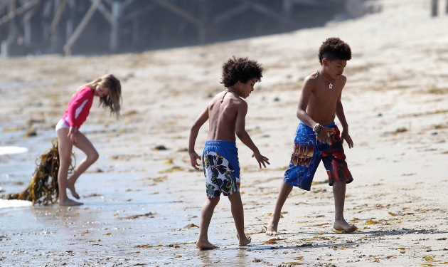 Η Heidi Klum έσωσε το γιο της από πνιγμό στις διακοπές τους στη Χαβάη!