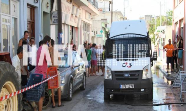 Σκηνικό τρόμου στην Κυλλήνη – Ληστές ανέβηκαν στην οροφή βαν χρηματαποστολής πυροβολώντας!