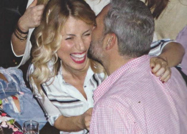 Full in love η Μαρία Ηλιάκη! Αγκαλιές και φιλιά με τον σύντροφό της