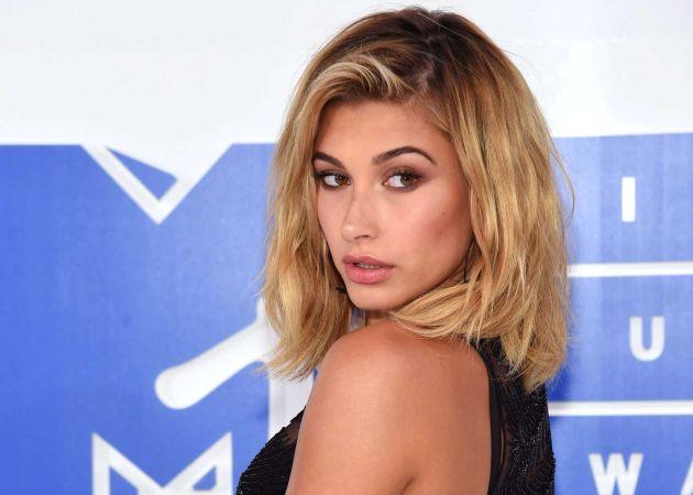 Η Hailey Baldwin έγινε καστανή!