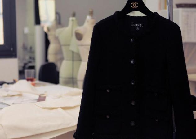 Chanel: The Jacket! Δες το βίντεο αφιέρωμα στο θρυλικό κομμάτι του οίκου…