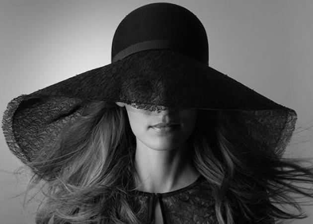 H Eres συνεργάζεται με τον διάσημο οίκο καπέλων Maison Michel
