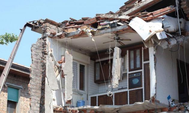 Σεισμός – φονιάς στην Ιταλία – 15 νεκροί – 12 οι αγνοούμενοι