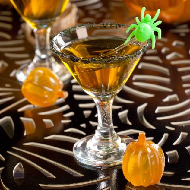 10 | Jack-o-Lantern Cocktail