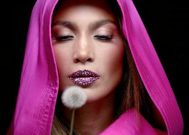 Η JLO έκανε lip tatoo στο νέο της video clip! Πού μπορείς να τα βρεις!