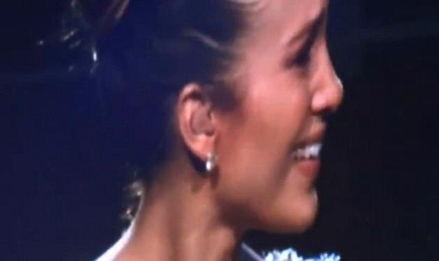 Η στιγμή που η J.Lo ξέσπασε σε λυγμούς  στη σκηνή! Δες το βίντεο