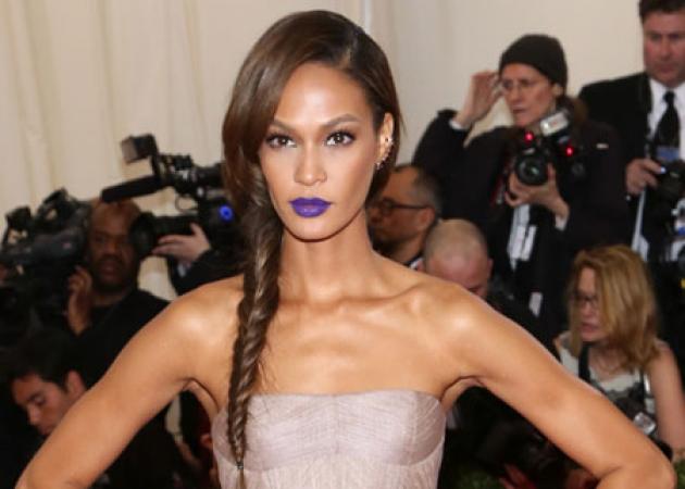 Η Joan Smalls λανσάρει δική της σειρά κραγιόν!