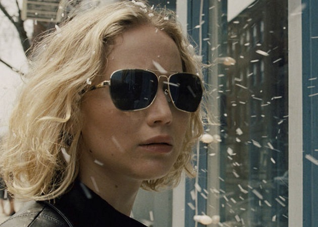 Χριστούγεννα με την Jennifer Lawrence και τη ”Joy”