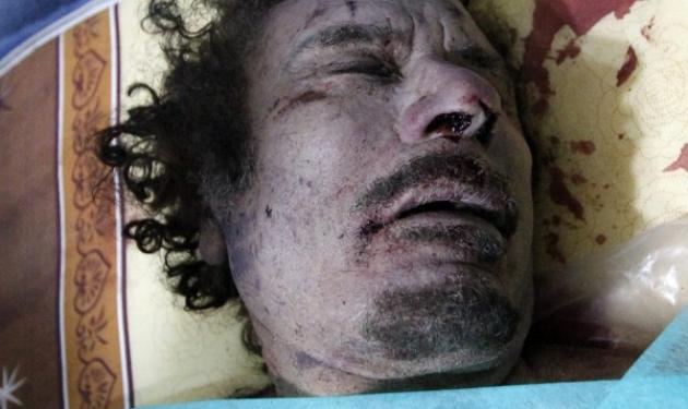Οι τελευταίες ώρες του Καντάφι – Ικέτευε για τη ζωή του