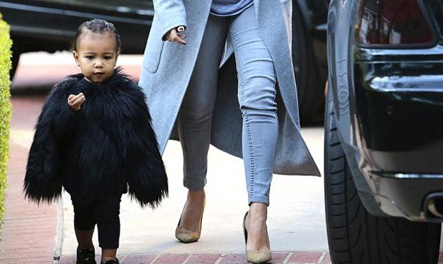 Kim Kardashian: Πήγε την κόρη της σε spa φορώντας της… γούνα!