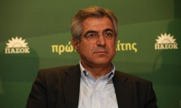 Στον εισαγγελέα ο πρώην υπουργός Μιχ. Καρχιμάκης για ηθική αυτουργία σε παραβίαση μυστικών της Πολιτείας