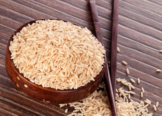 χάστε βάρος με καστανό ρύζι
