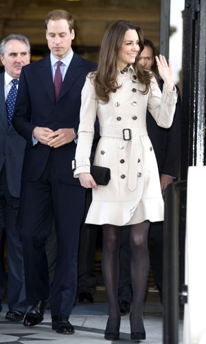 5 | H Kate Middleton με Burberrys!