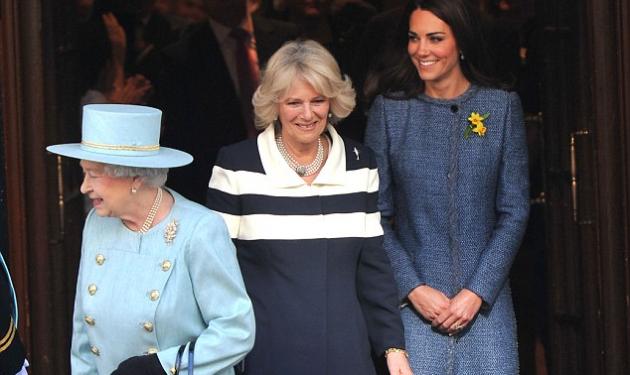 Βόλτα για… βασιλικά κορίτσια: Kate, Camilla και Βασίλισσα Ελισάβετ μαζί!