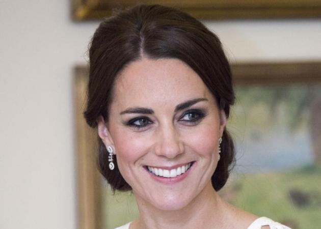 Kate Middleton: Mετά τις φήμες για νευρική ανορεξία έρχεται η τρίτη εγκυμοσύνη!