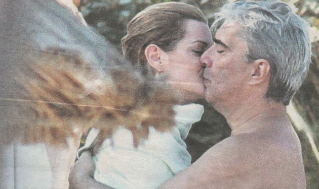 Σ. Κεδίκογλου: Αγκαλιές και φιλιά με την σύντροφό του στο Σούνιο! Φωτογραφίες