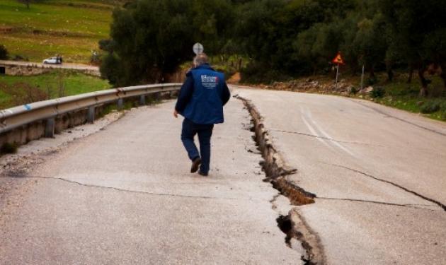 Πέρασε κι άλλη δύσκολη νύχτα στην Κεφαλονιά – Μειώθηκαν οι μετασεισμοί