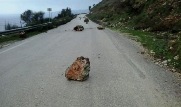 Μεγάλος σεισμός στην Κεφαλονιά – Αποκλεισμένα χωριά και ζημιές σε σπίτια και δρόμους