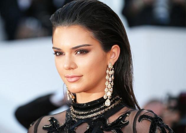 Η Kendall Jenner έσβησε το instagram για να κάνει πλαστική στα χείλη λένε οι φήμες! Δες και κρίνε!