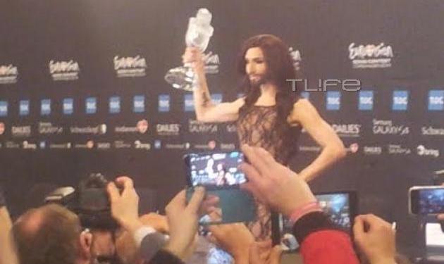 Το TLIFE στην Κοπεγχάγη! Δες τι έκανε η Conchita Wurst λίγο μετά τη νίκη της