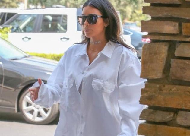 To στιλ στα παπούτσια που η Kim Kardashian έχει αποφασίσει να κάνει τάση!